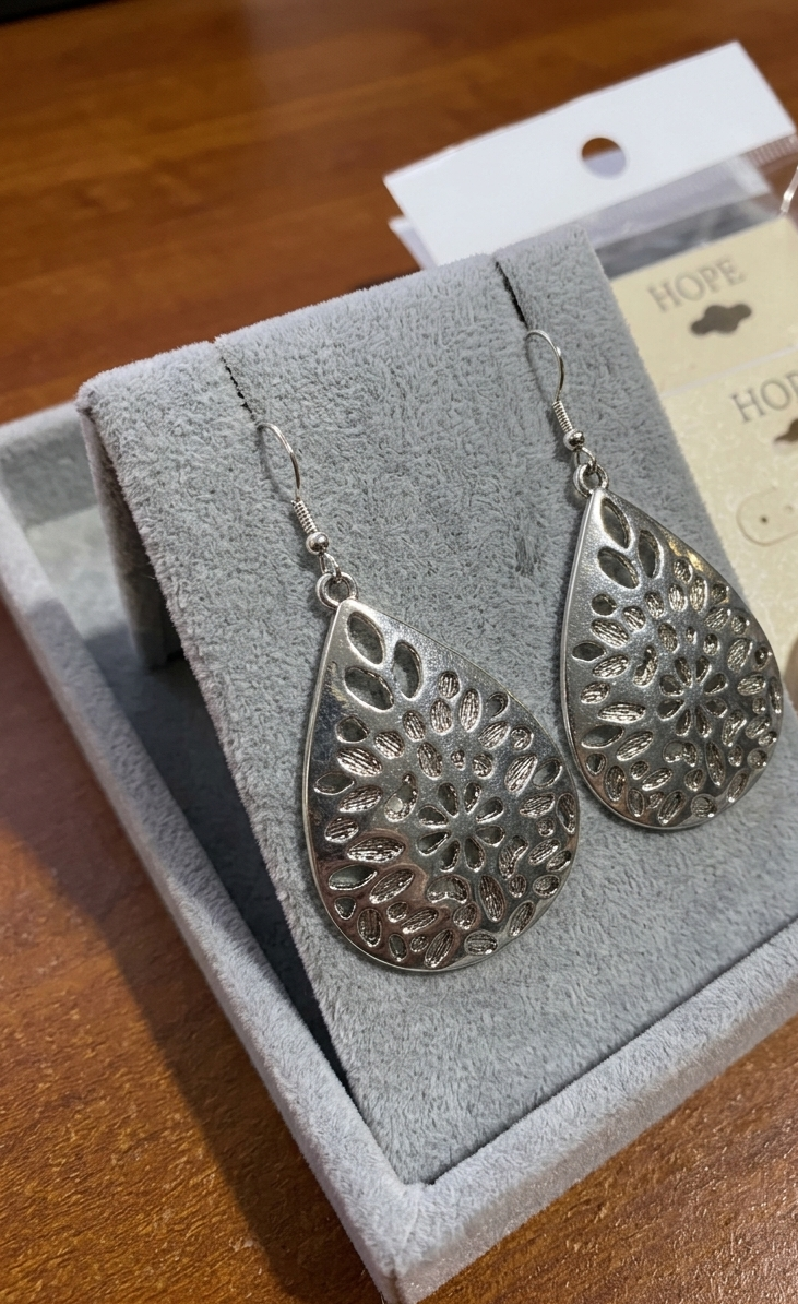 Elegant Filigree Silver Teardrop Earrings