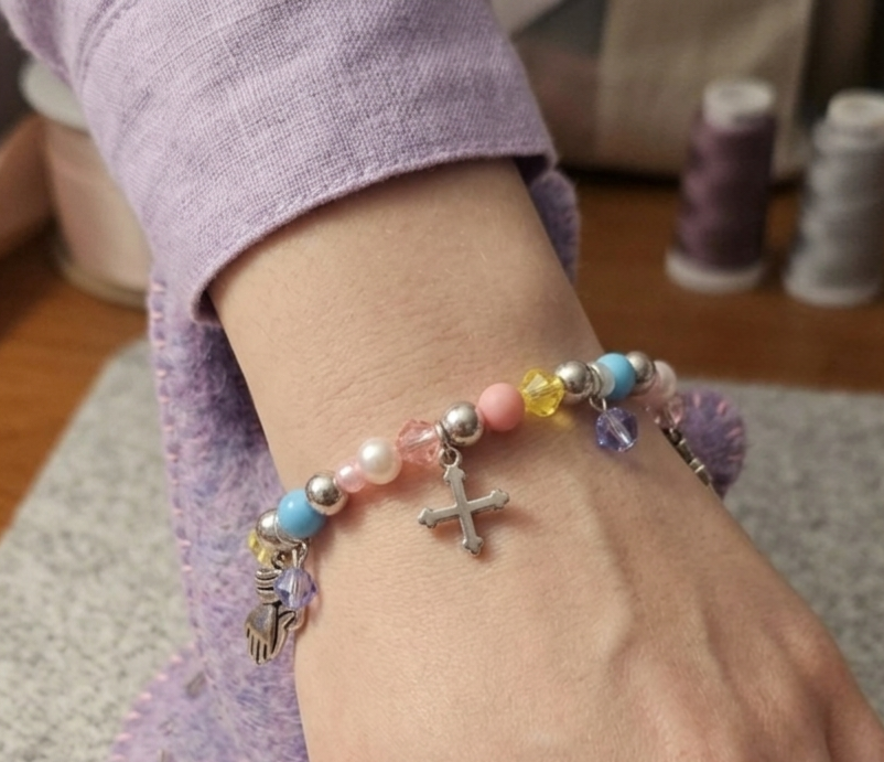 Girls Pastel Charm & Devotional Cross Beaded Stretch Bracelet