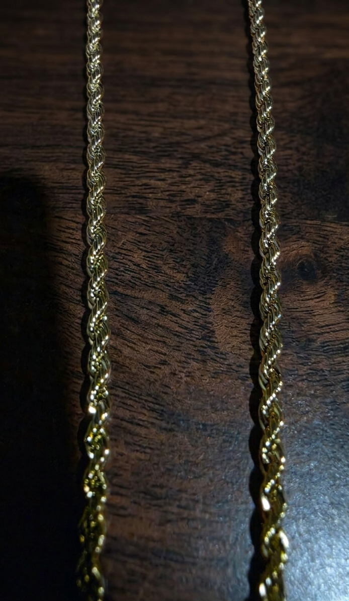 24 Inch Elegant 14K Gold Rope Chain Necklace – Classic Twist Statement Piece