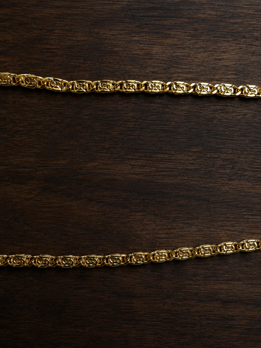 18-Inch Elegant Gold Link Chain Necklace – Classic Everyday Statement Chain