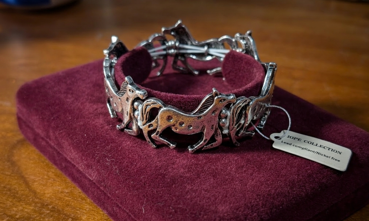 Vintage-Style Oxidized Sterling Silver Wild Horse Link Bracelet