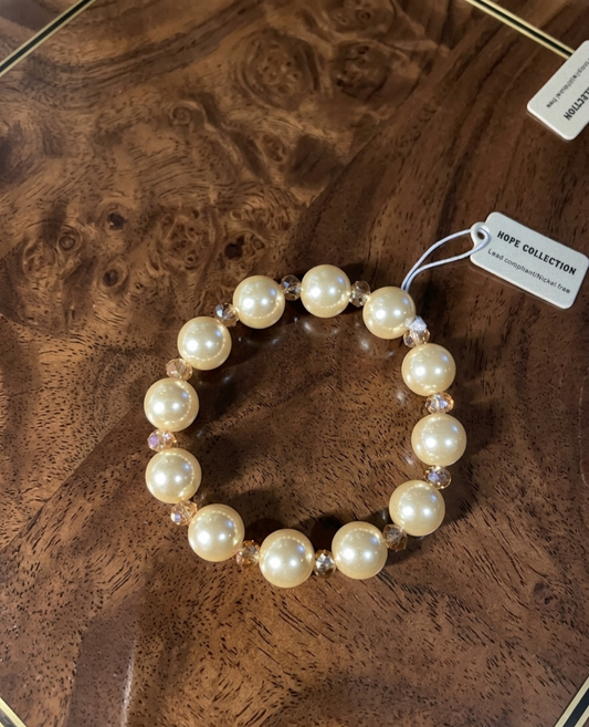 Chunky Cream Pearl Stretch Bracelet